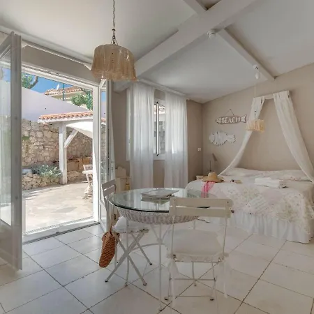 Luxurious In With Jacuzzi * Les Issambres