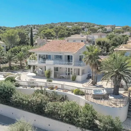 Villa Luxurious In With Jacuzzi Les Issambres