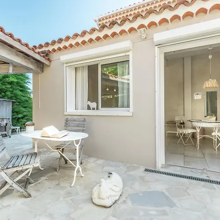 Luxurious In With Jacuzzi Villa